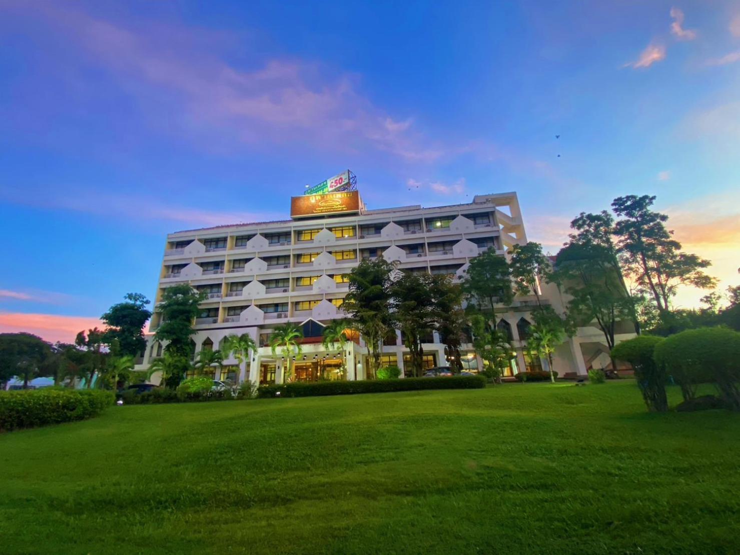 Phuphanplace Hotel Ban Phang Khwang Tai Exteriör bild